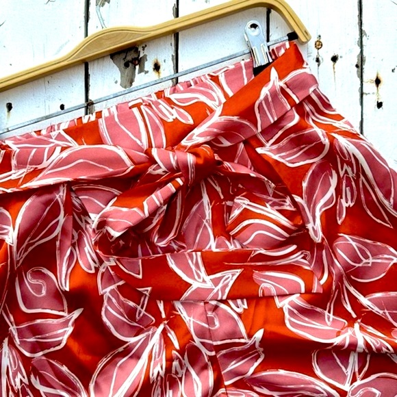 Sincerely Jules Floral Satin Pants New Without Tags - Picture 1 of 7